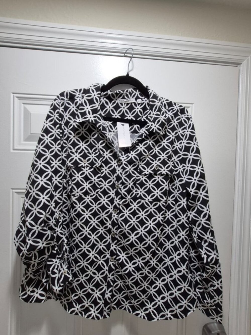 Black and White Geometric Button Up Roll Tab Sleeve Collar  Notations Blouse xl